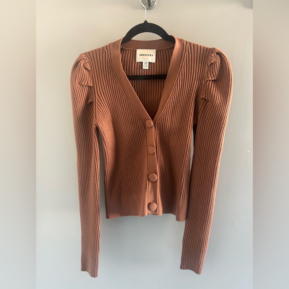 Brown Industry Cardigan with fabric buttons and puff shoulders BNWOT - Picture 5 of 9